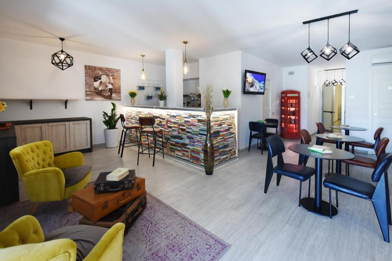 Xenia Hotel Виласимиус Екстериор снимка