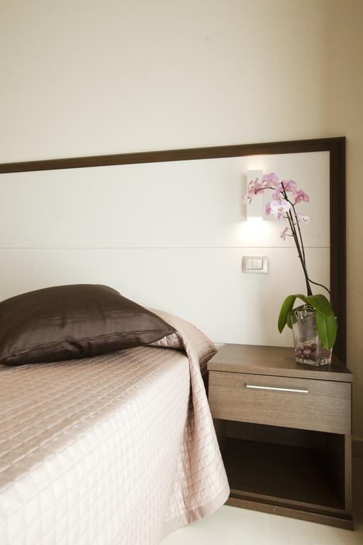 Xenia Hotel Виласимиус Екстериор снимка