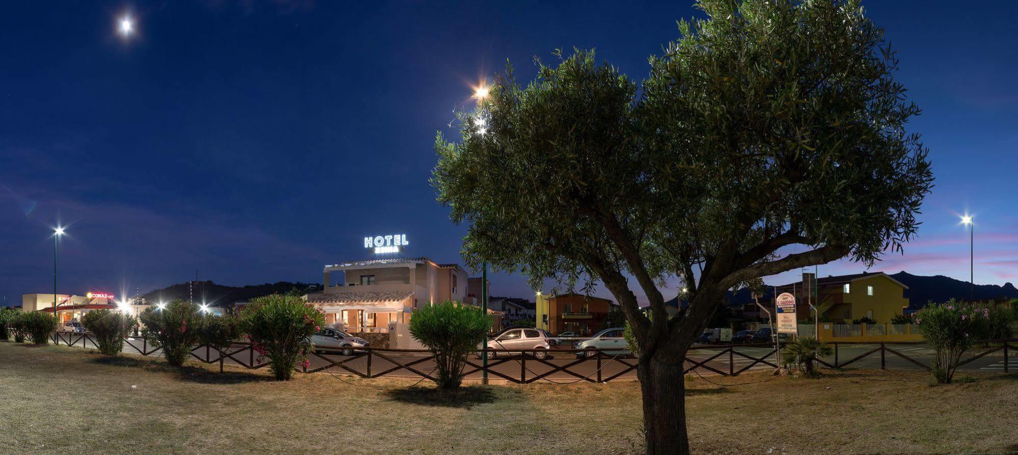 Xenia Hotel Виласимиус Екстериор снимка